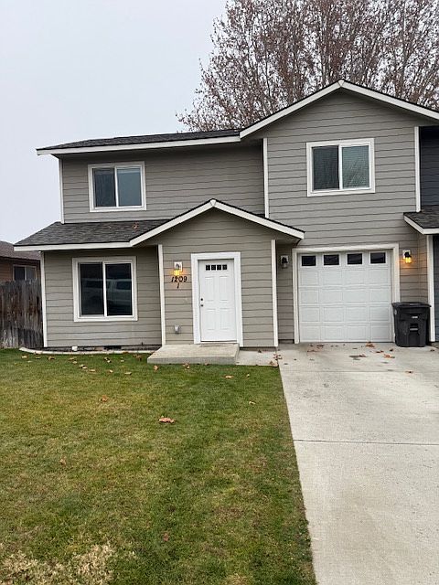 1st image of 1209 S 39th Ave Unit 1