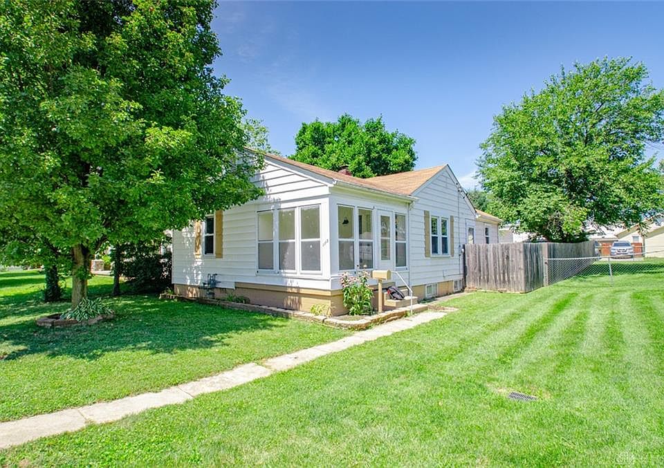 1st image of 1113 Eureka Dr