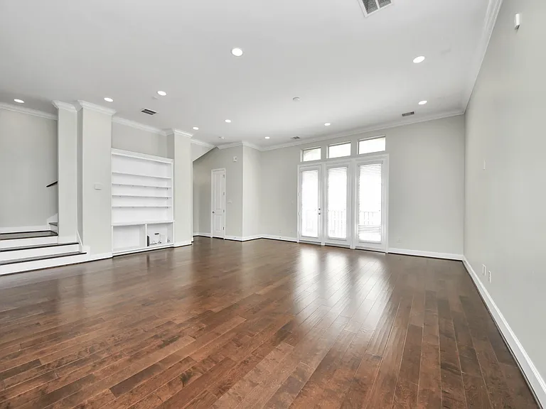 1716 Stuart St — Photo 11