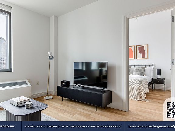 3rd image of 550 W 54th St APT 25L