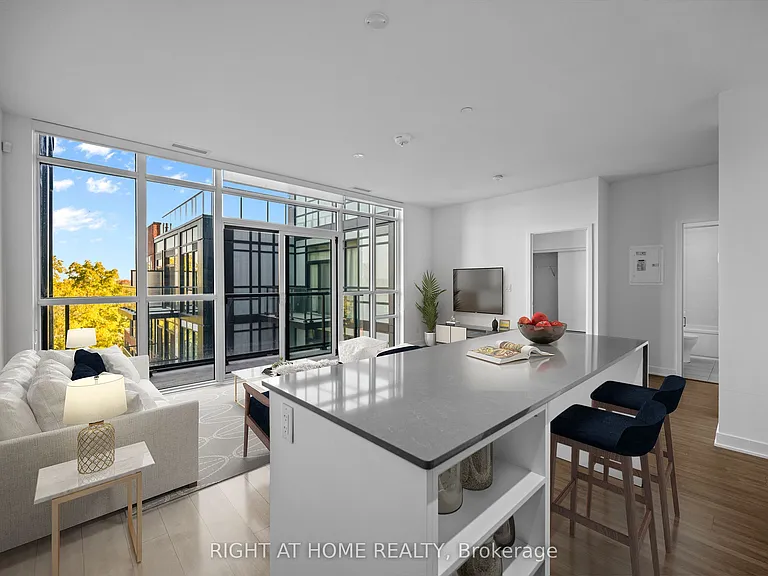 681 Yonge St #630 — Photo 3