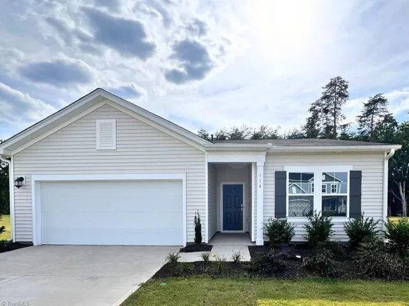 114 Piebald Dr, King, NC 27021