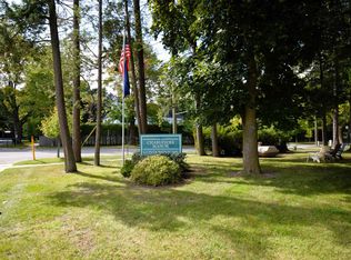 201 Meech St APT 7, Charlevoix, MI 49720