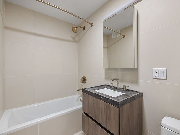 5th image of 231 E 76th St APT 1E