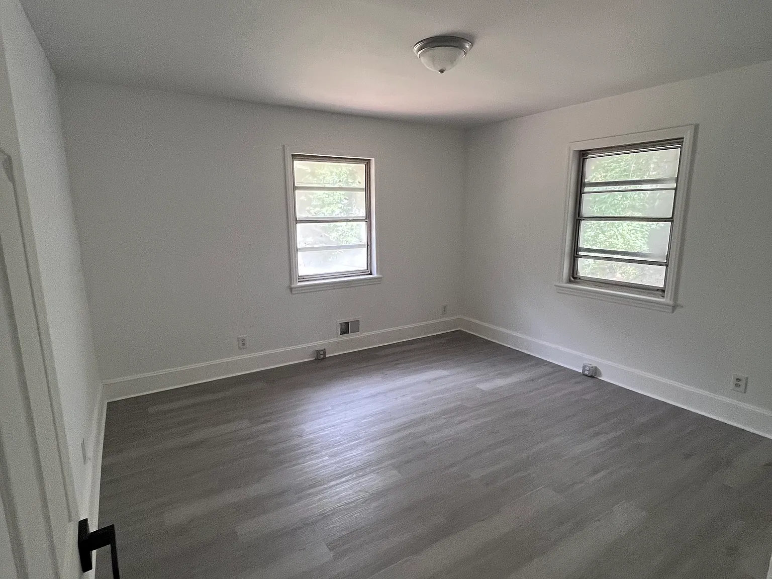 2 bed, $1,200 — Photo 4