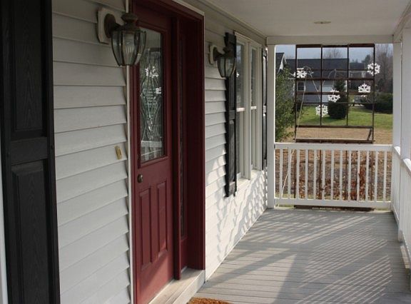 2nd image of 105 Angel Dr