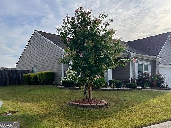 3rd image of 3653 Shale Ln SE