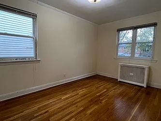 Rented by Zikos Realty Services