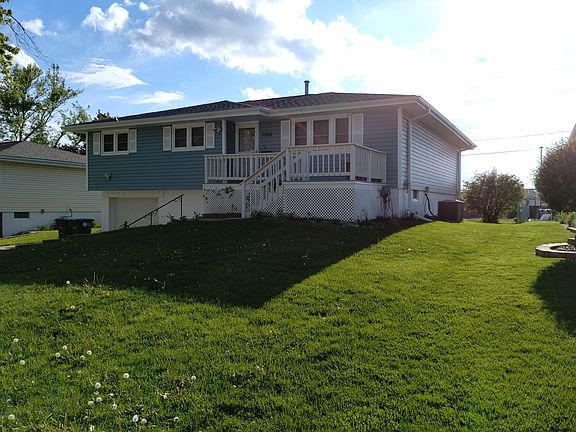 2nd image of 3106 S 138th St