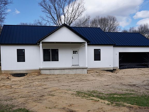 2nd image of 2336 Macarthur Rd