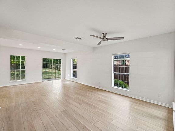 3rd image of 1710 Greening Way