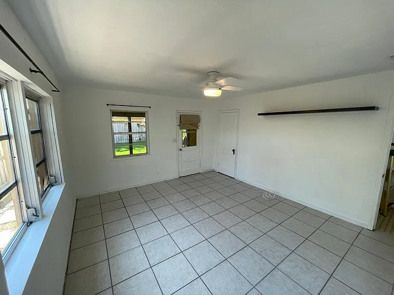 1425 Madison St #C — Photo 14