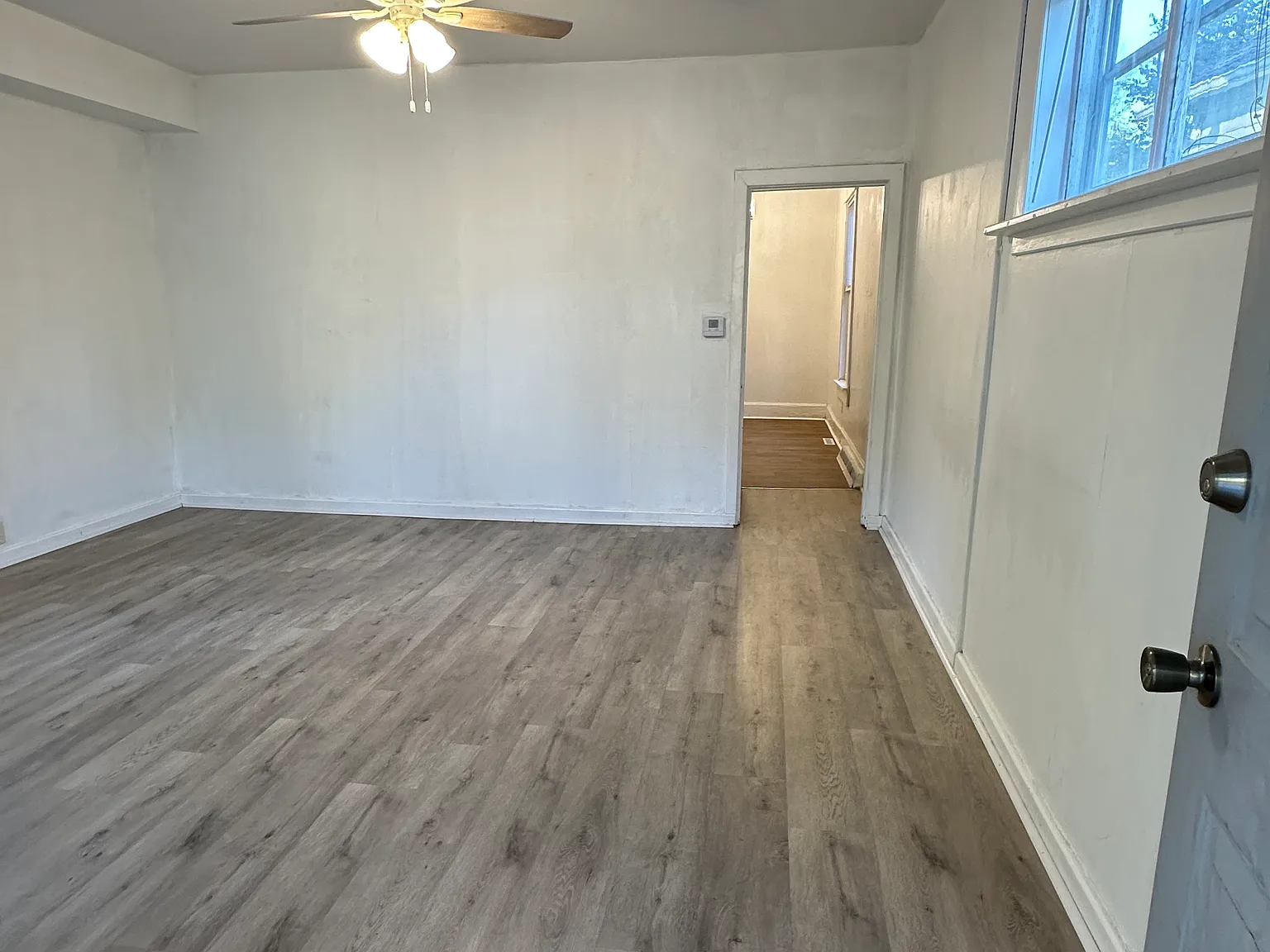 3 bed, 1126 sqft, $1,650 — Photo 2