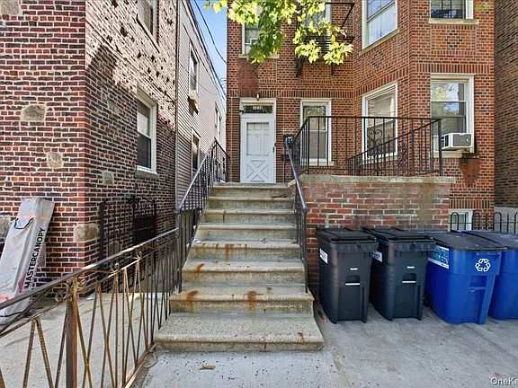 2nd image of 3232 Bronxwood Avenue