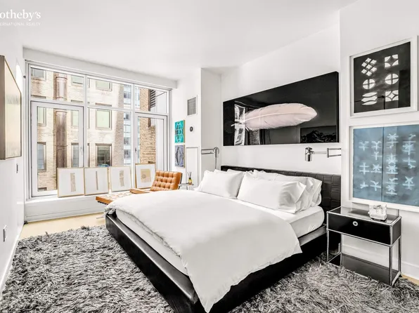 5 East 44th Street image 11 of 18