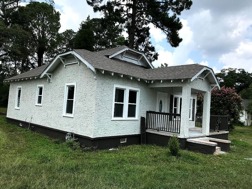 2nd image of 1879 Kissingbower Rd