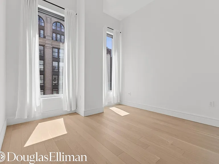 540 6th Ave #7E — Photo 5