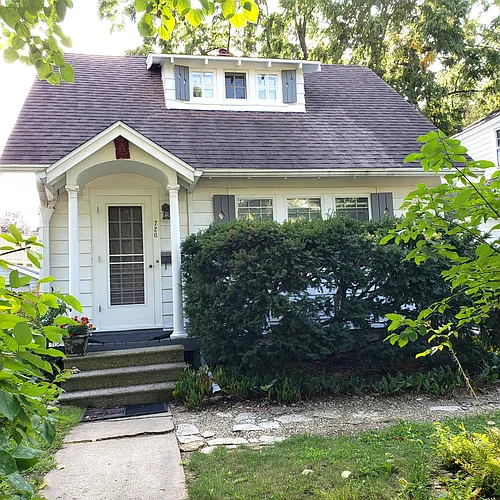 726 Briar Hill Rd Photo 1