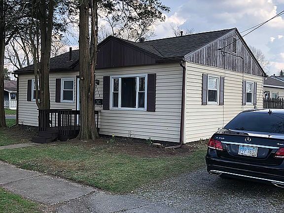 5th image of 2113 Endrow Ave NE