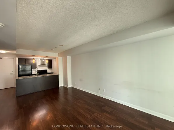 25 Town Centre Ct, Toronto, ON