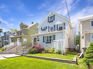 23 Saint Joseph St, New Rochelle, NY 10805