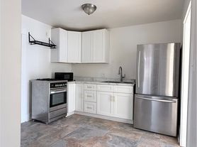 206 S Guadalupe Ave, Redondo Beach, CA