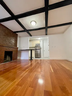 Rented by Building Equity Real Estate LLC | media 8