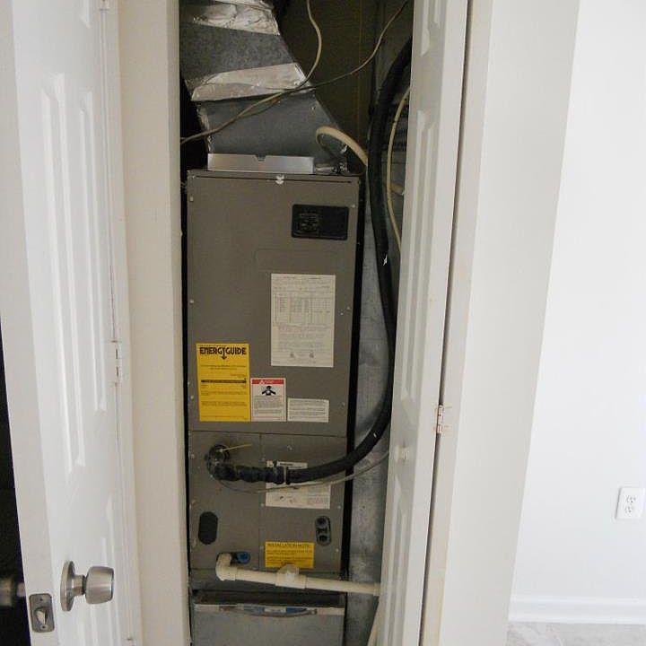 2nd image of 8692 Venoy Ct