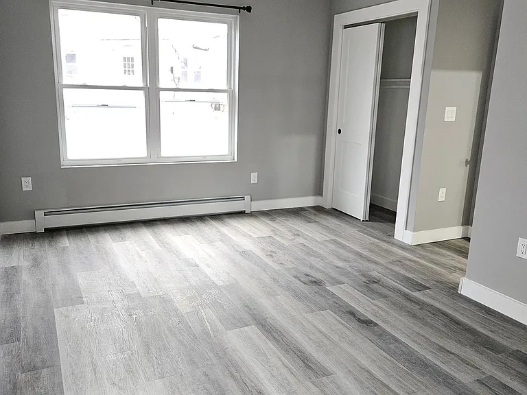 32 Irving St #1 — Photo 15