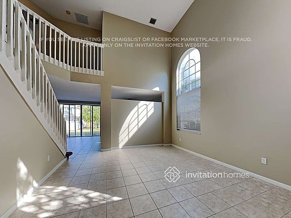5th image of 1502 Running Oak Ln