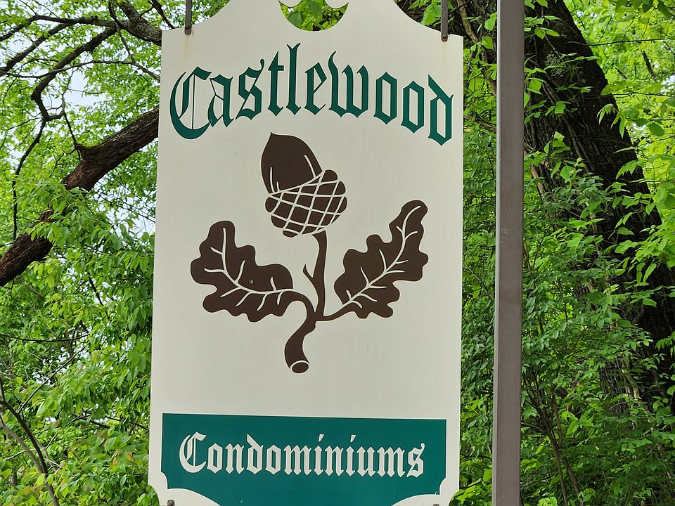 Castlewood Condominiums