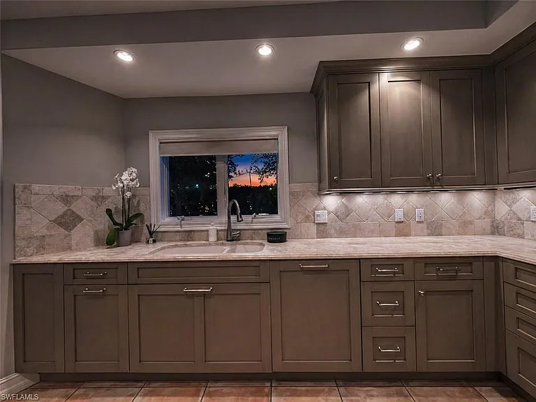 4083 Belair Ln — Photo 13