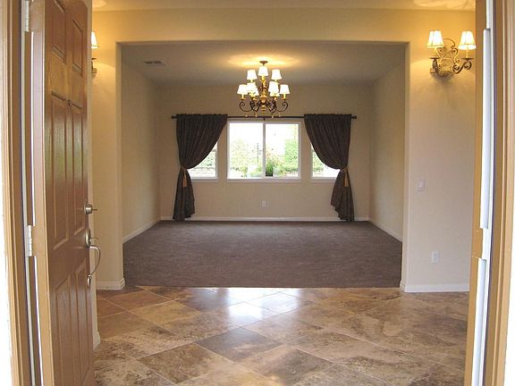 LIVING ROOM ENTRANCE