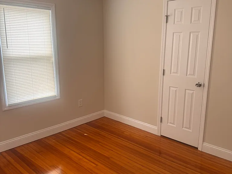 39 Case Ave #2 — Photo 9