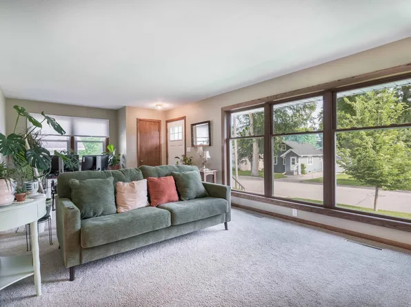 623 Spruce St, Fergus Falls, MN 56537