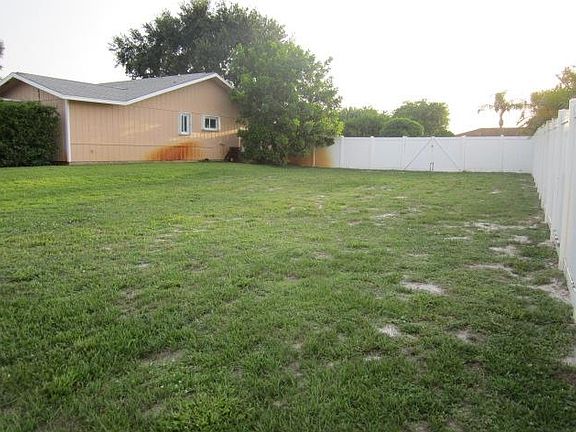 3rd image of 2449 SE Aneci Street
