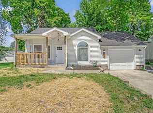 306 Staunton Rd, Troy, IL 62294