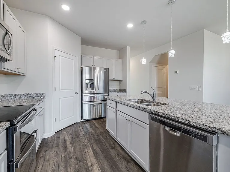102 Spillway Ct — Photo 7