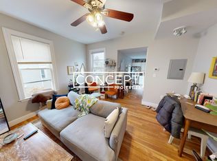 13 Pleasant Pl #2AB, Cambridge, MA 02139