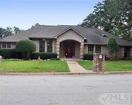 2nd image of 6903 Blake Dr