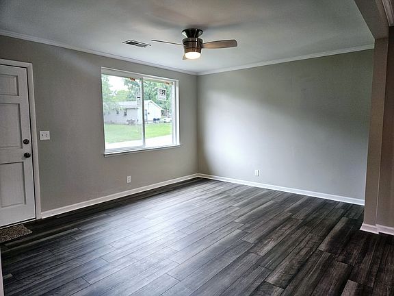 5th image of 3213 Ewingdale Dr
