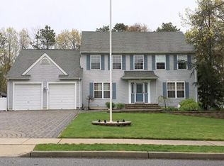 8 Allison Way, Barnegat, NJ 08005