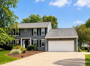 W148N7167 Terriwood Ct, Menomonee Falls, WI 53051