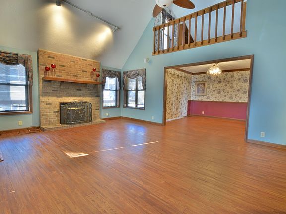 3rd image of 8210 Yorkridge Dr