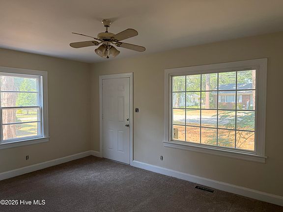 4th image of 305 Dewey Street SW