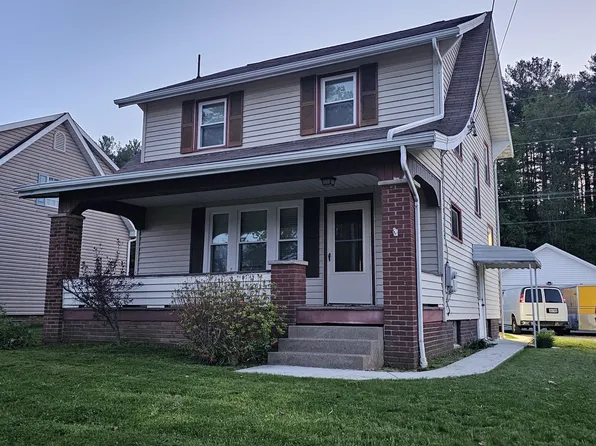 9809 Chestnut Ave SE, East Sparta, OH 44626