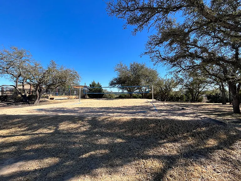 1404 Castalo Ln — Photo 30