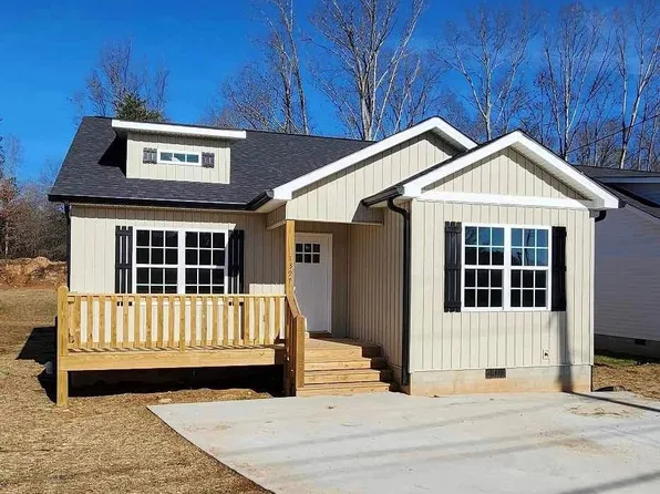 1397 Eastbrook Rd, Dalton, GA 30721