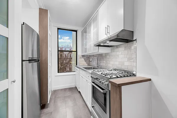 Rented by Douglas Elliman | media 18