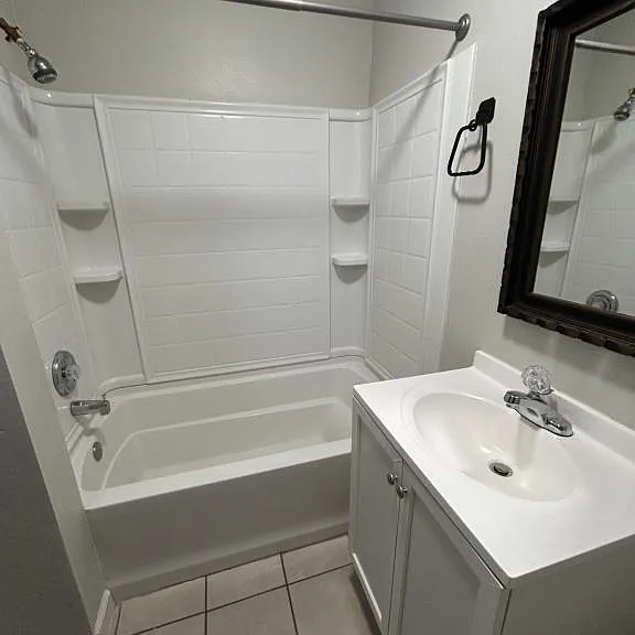 722 Main St #1 — Photo 5